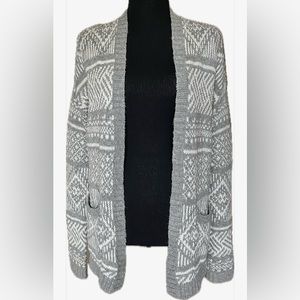 A&F Light Grey & White Patterned Knit Cardigan